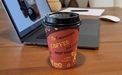 Shop Square Disposable Coffee Cups with Lids 12 oz, Recyclable, Insulated,  Leak-Resistant for Hot Beverages - Walmart.com