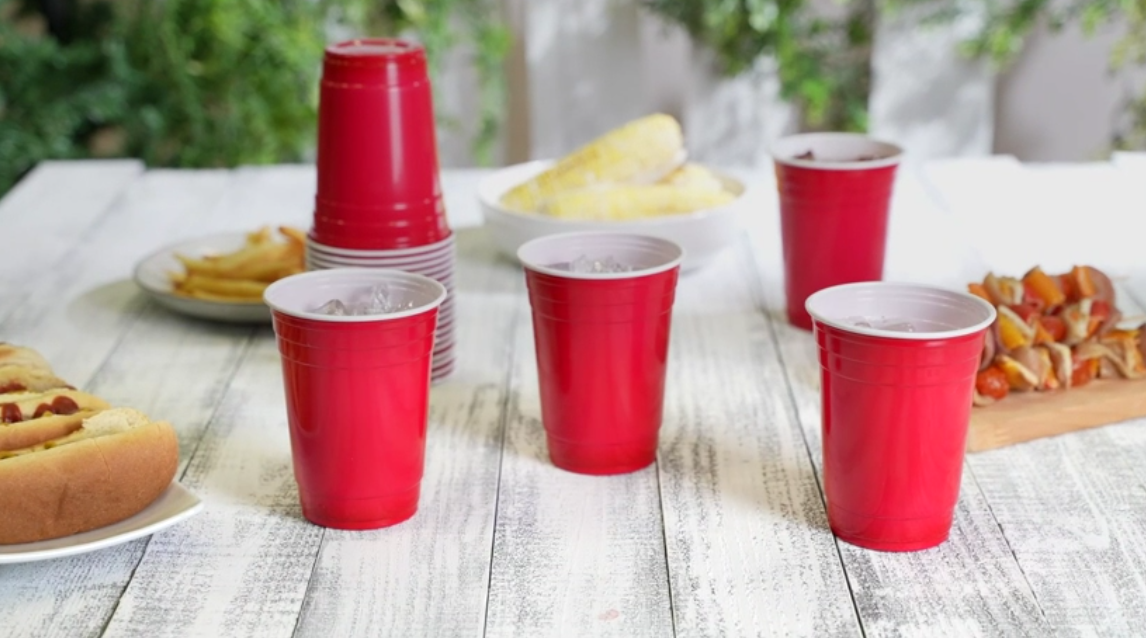 thumbnail video image 2 of GUSTO 18 Oz Plastic Red Cups for Party Disposable Drinking Cups, 50-Pack, 2 of 8