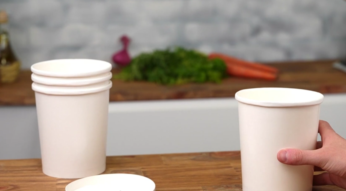 thumbnail video image 2 of GUSTO 12 Oz Hot Food Containers with Vented Lids Disposable Ice Cream & Soup Cups, 25-Pack, 2 of 7