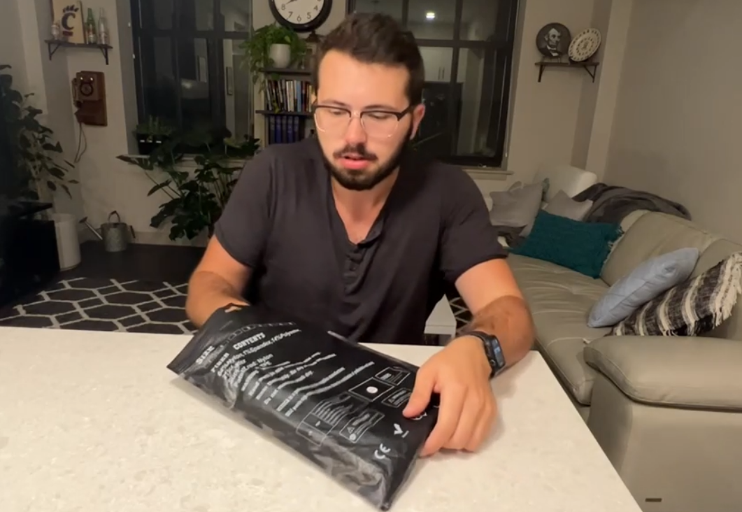 thumbnail video image 2 of Neenca 2 Pcs Knee Brace for Men Women, Compression Knee Sleeve with Patella Gel Pad & Side Stabilizers, Knee Support Bandage for Pain Relief, 2 of 7