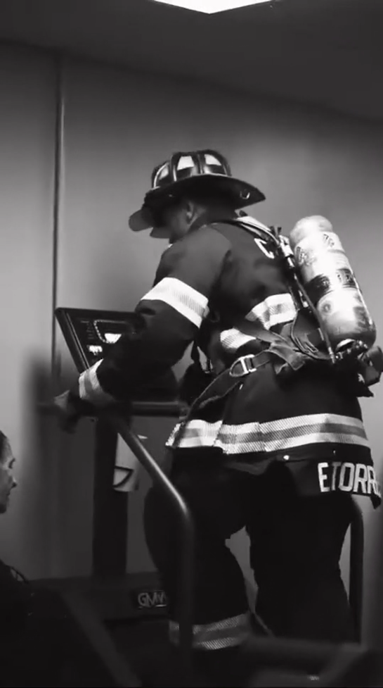 thumbnail video image 2 of syedee Stair Machine with LED Screen, Stepmill Exercise Machine with 12 Workout Programs, 441 LBS Step Machine, 24-164 Steps/Minute(Black), 2 of 19