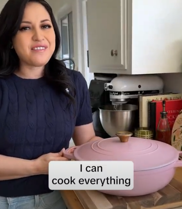 thumbnail video image 2 of Lexi Home 5-Qt Enameled Cast Iron Dutch Oven with Lid & Loop Handle, Matte Pink, 2 of 6