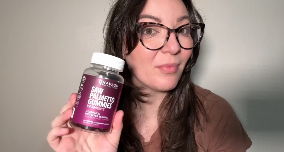 thumbnail video image 2 of Havasu Nutrition Saw Palmetto with 2500mcg Biotin, DHT Blocker Hair Supplement for Women, 60 Gummies, 2 of 11