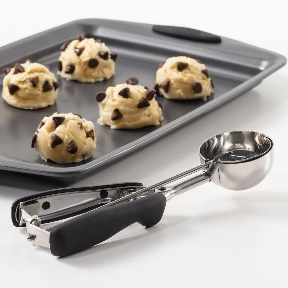 thumbnail video image 2 of GORILLA GRIP Cookie Scoop 2 TSP Spring Scoops for Dough Ice Cream Fruit Melon Baller Size 100 Red, 2 of 9