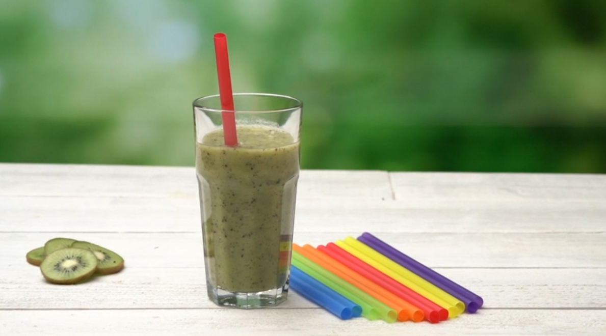 thumbnail video image 2 of Comfy Package 8.5” Disposable Jumbo Straws Drinking Plastic Smoothie Straw, 100-Pack, 2 of 8