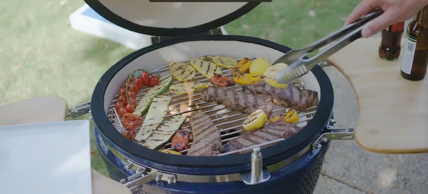 Lifesmart 22 in. Kamado Ceramic BBQ Charcoal Grill SCS-K22B