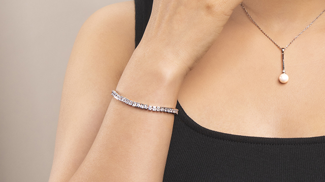 thumbnail video image 2 of Cate & Chloe Olivia 18k Yellow Gold Plated Tennis Bracelet With Simulated Diamond Crystals for Women, 2 of 11